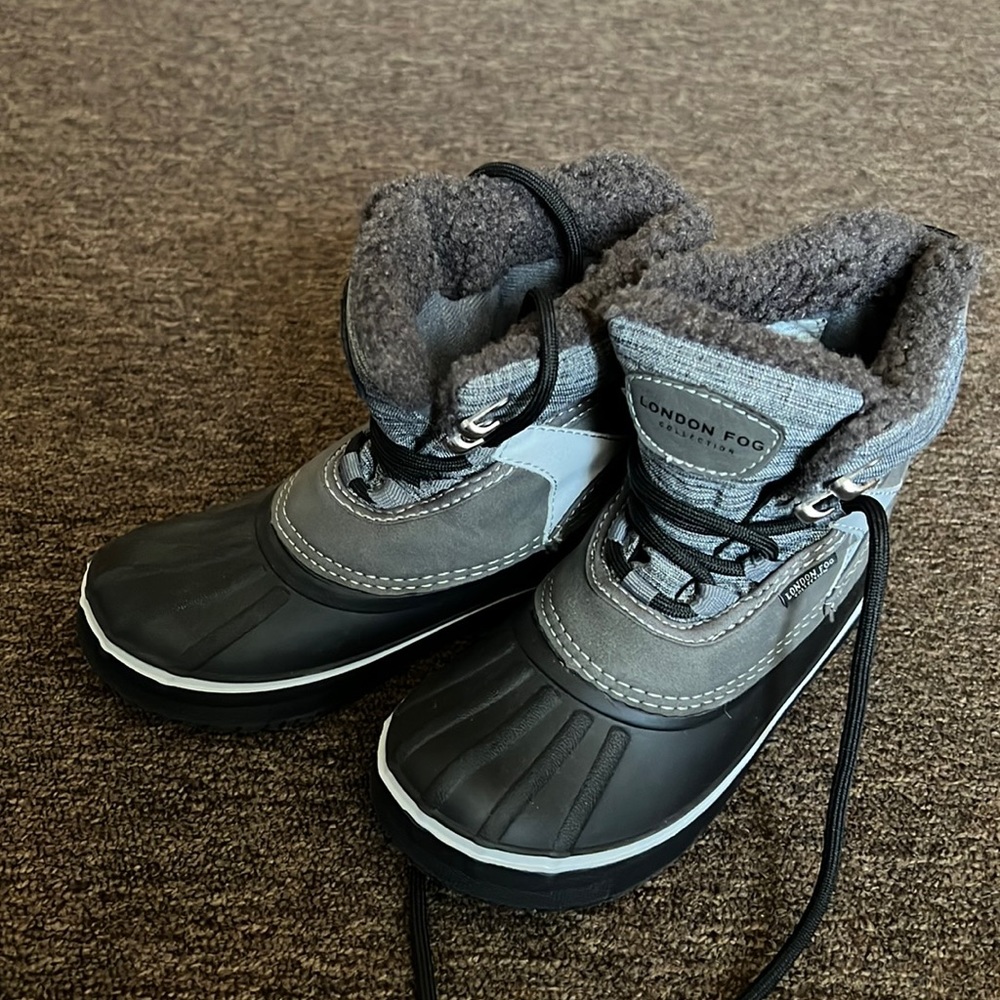 Snow boots London Fog